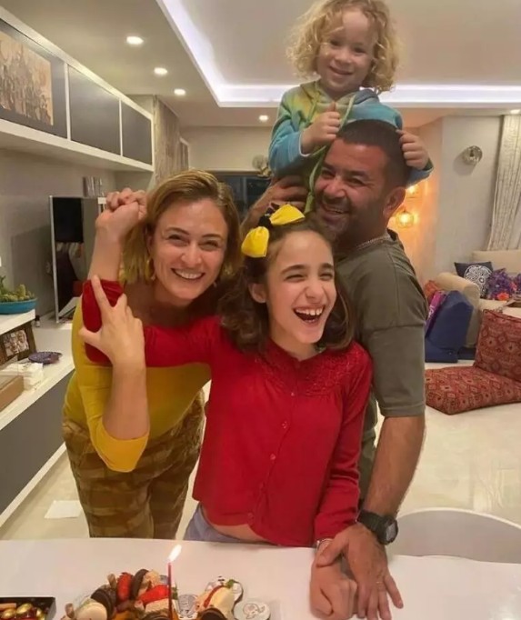 Ceyda Düvenci ve Bülent Şakrak boşandı!